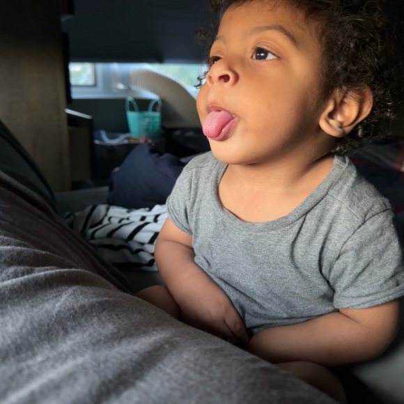 LIVES!! -NEW- LIVE LISTING!! LIKE THIS LISTING TO BE NOTIFIED!! 🌻 - Picture 5 of 9